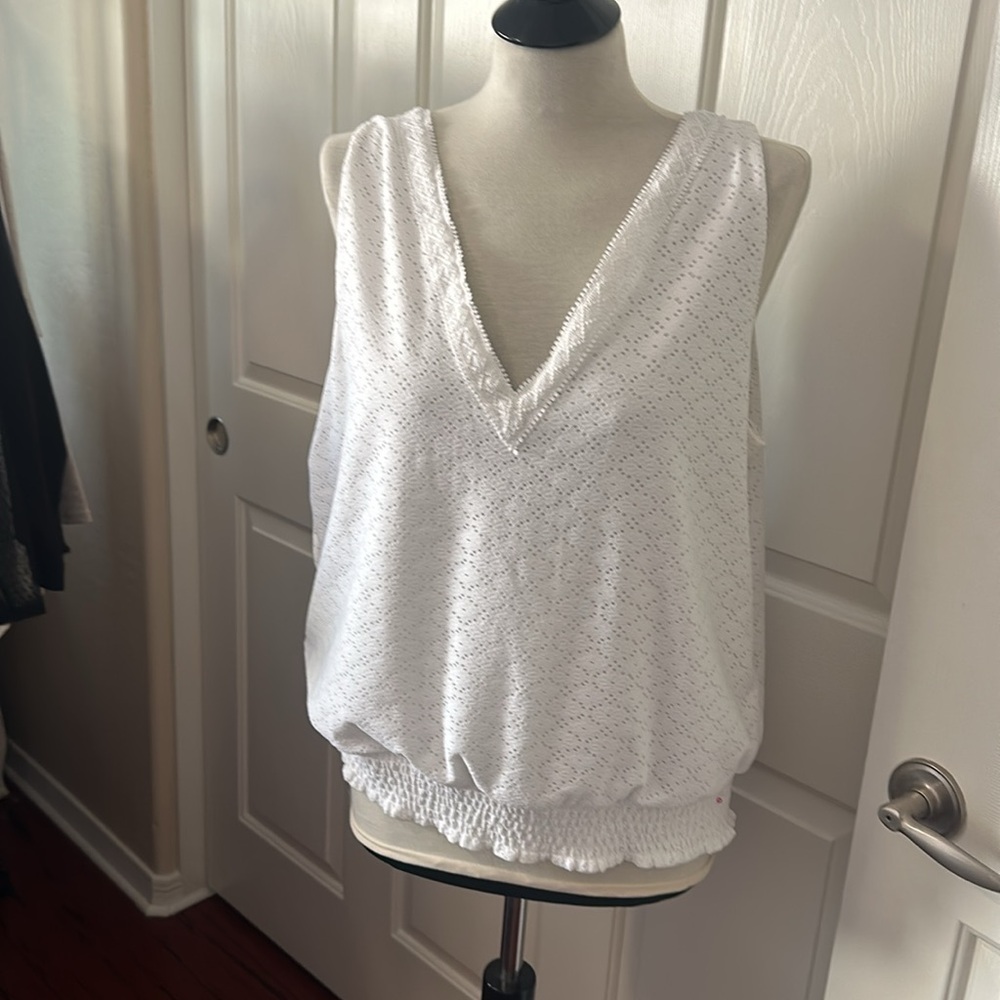 WHBM White eyelet v neck sleeveless top
